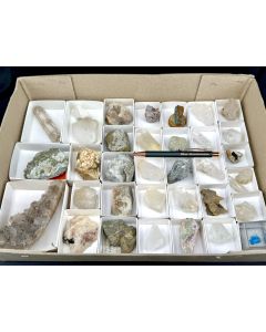Shop minerals, Rock Crystal etc.; from around the world; 1 flat; unique
