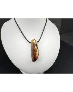 Matrix Opal; Boulder Opal; 40 ct, 40 × 13 × 8 mm; as pendant with leather cord; unique piece (3)
