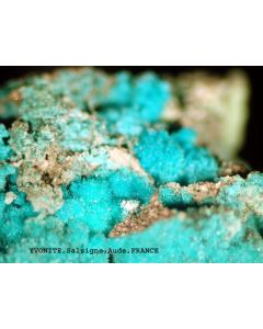Yvonit xx; Salsigne Gold Mine, Aude, Frankreich; MM