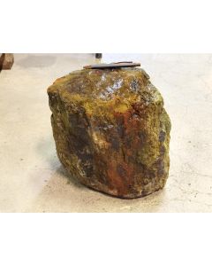 Fossilized (petrified) wood; Garut, Java, Indonesia; 30 kg on pallet; unique piece
