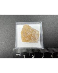 Fluorit xx; Qinlong Mine, Dachang Sb Erzfeld, Qinglong County, Qianxinan, Guizhou, China; MM; Einzelst&uuml;ck