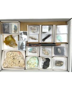 Gemischte Systematik Mineralien; Manfred Schaeffer Sammlung; 1 Halbformat Steige; Unikat
