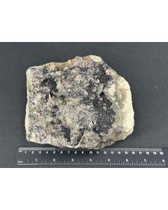 Fluorit xx; Steinbruch Mönchhof, Hoher Meißner, Hessen, Deutschland; HS; Einzelstück
