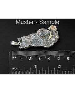 Schlangenachat Quarz Geode/Druse; in Metallfassung (Echtsilber!) als Anh&auml;nger, Katze; 1 St&uuml;ck