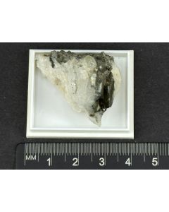 Fluorapatit xx; Binntal, Schweiz; KS; Einzelstück