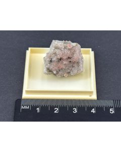 Fluorit xx (pink!); Beura, Domodossola, Italien; KS; Einzelst&uuml;ck