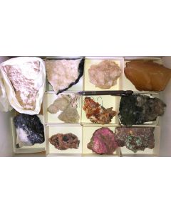 Tsumeb Mineralien aus alter Sammlung, 1 Steige mit 11 Stück