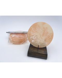 Selenit, orange, Chakra Scheibe, "Mond/Kristall", rund, graviert, poliert, ca. 10 cm, 1 Stück