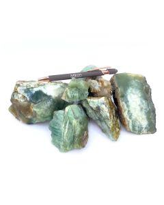 Opal, Kiwiopal; Intensiv grün, Java, Indonesien; 1 kg