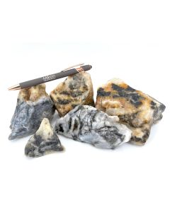 Jaspis, Zebrajaspis mit Quarz xx; druzy, schwarz, weiß, Java, Indonesien; 1 kg