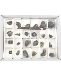 Silbermineralien, Pyrargyrit xx, Dyskrasit, Argyrodit xx, Canfieldit xx; Colquechaca, Bolivien; 1 Halbformat Steige, Unikat