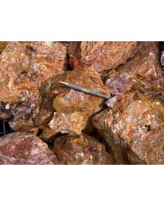 Jaspis; rot-bunt, gemasert, drusig, gemischt, Indonesien; 100 kg