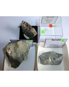 Natrolit xx; Aris Quarry, Windhoek, Namibia; NS