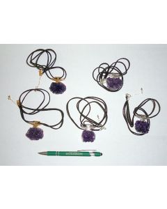 Amethyst-Druse in Metallfassung; gold/silber, gemischt, als Halskette; 10 Stück