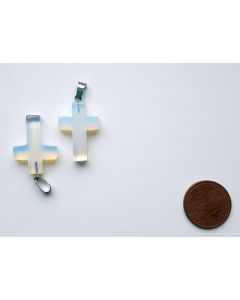 Anhänger, 2,5 cm (Kreuz mit Öse), 1 Stück, Opalit