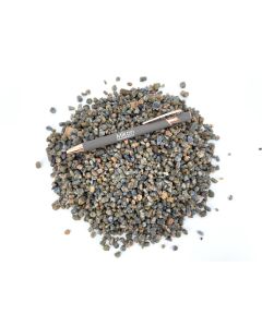 Corundum X; sapphire, blue-yellow, small, Madagascar; 1 kg