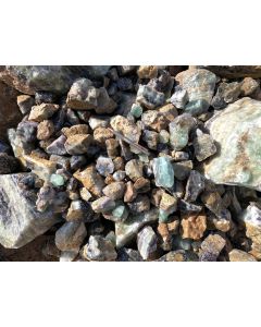 Fluorit; Regenbogenfluorit (z.T. UV!), bunt, Schleifware, Uis, Namibia; 100 kg