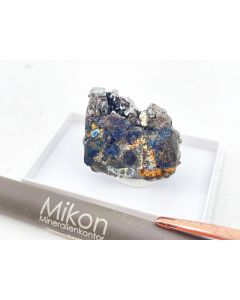 Bixbyit xx; N Chwaning Mine, Hotazel, Kuruman, Südafrika; KS