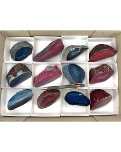 Achat (gefärbt); Brasilien; 1 Steige