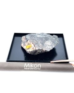 Mimetite xx; Tsumeb Mine, Otavi Bergland, Namibia; Scab