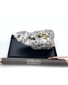 Mimetite xx; Tsumeb Mine, Otavi Bergland, Namibia; Scab