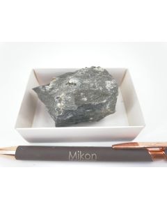 Sazhinit - (La) xx; Aris Quarry, Windhoek, Namibia; NS