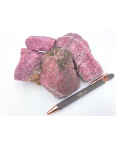Rhodonite, Madagascar, 1 kg