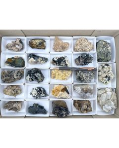 Aegirine xls, Feldspar xls, Zircon (UV) xls; partly UV-active; Mt. Malosa, Zomba, Malawi; 1 unique flat (422)