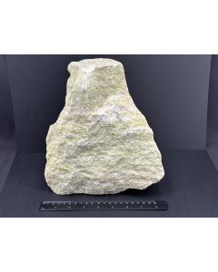 Lizardit mit rosa Magnesit; Norwegen; 7,68 kg; Einzelstück