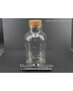 Glass bottle, 1000 ml; 1 pieces