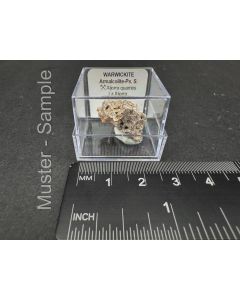 Warwickite, Armalcolite – Ps. S.; Aljorra quarries, La Aljorra, Cartagena, Murcia, Spain; MM