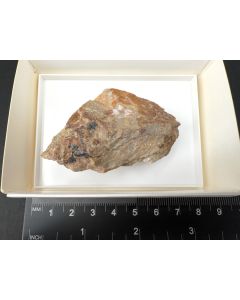 Aeschynit – (Y); Fredriksberg, Schweden; NS; Einzelstück