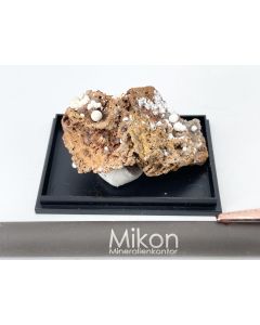 Hydrozinkit xx; Khuni Mine, Khorezm; KS