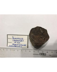 Uraninit - Anschliff; Jugendschacht, Schneckenstein, Sachsen, Deutschland; NS; Einzelstück