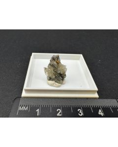 Gold, gediegen; Falun, Schweden; MM; Einzelst&uuml;ck