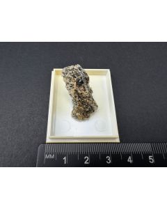 Davidit - (Y) X (TOP!); Cherbadung, Binntal, Schweiz; MM; Einzelst&uuml;ck