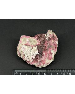 Roselit xx; Bou Azzer, Marokko; NS; Einzelst&uuml;ck