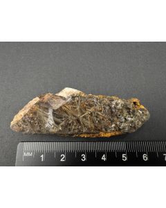 Tremolit xx in Quarz X; Mt. Malosa, Zomba, Malawi; NS; Einzelstück
