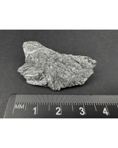 Bismuthinit (xx); Itos Mine, Oruro, Bolivien; KS; Einzelst&uuml;ck