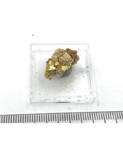 Cadwaladerit; Barranca del Sulfato, Mejillones, Chile; MM