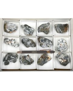 Rosterit xx (Turmalin); Childs Aldwinkle Mine, Arizona, USA; 1 Halbformat Steige; Unikat