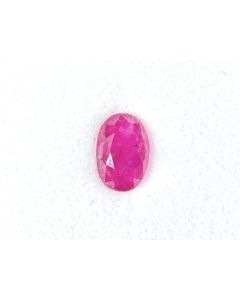Rubin; facettiert; 5 x 7 mm; Mosambik; Einzelst&uuml;ck