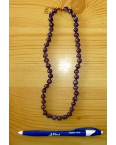 Necklace with 8 mm amethyst (top colour!) spheres, 45 cm long, 1 piece