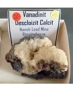 Vanadinite xx; Namib Lead Mine, Swakopmund, Namibia; NS