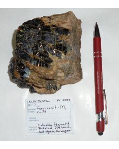 Fergusonite - (Y) (xx); Slobrekka Pegmatite, Frikstad, Iveland, Norway; HS