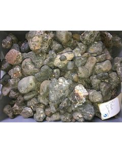 Schlacke mit Blei-Silber Halogeniden (Kristalle in Drusen), antik! Pacha Limani, Laurion, Griechenland, 1 kg