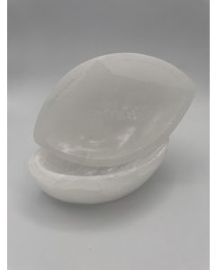 Selenite bowl, oval, white, polished, approx. 10cm, 1 piece