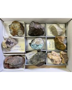 Gemischte Mineralien aus dem Harz; Harz Mix, Deutschland; 1 Halbformat Steige