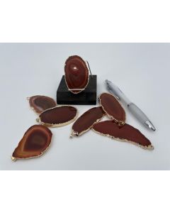 Agate slice; orange, brown, with metal frame, gold, approx. 5-7cm; 1 piece