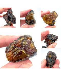 Amber; smaller pieces, UV-active, Sumatra, Indonesia; 1 kg